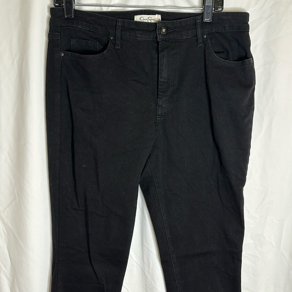 Jessica Simpson curvy, high-rise skinny jean - Picture 1 of 4
